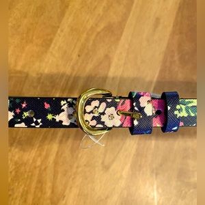 NWT Pretty Floral belt